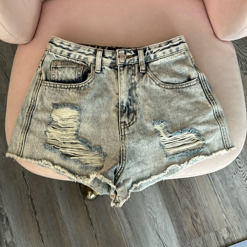 White Fox Short jean shorts Great condition